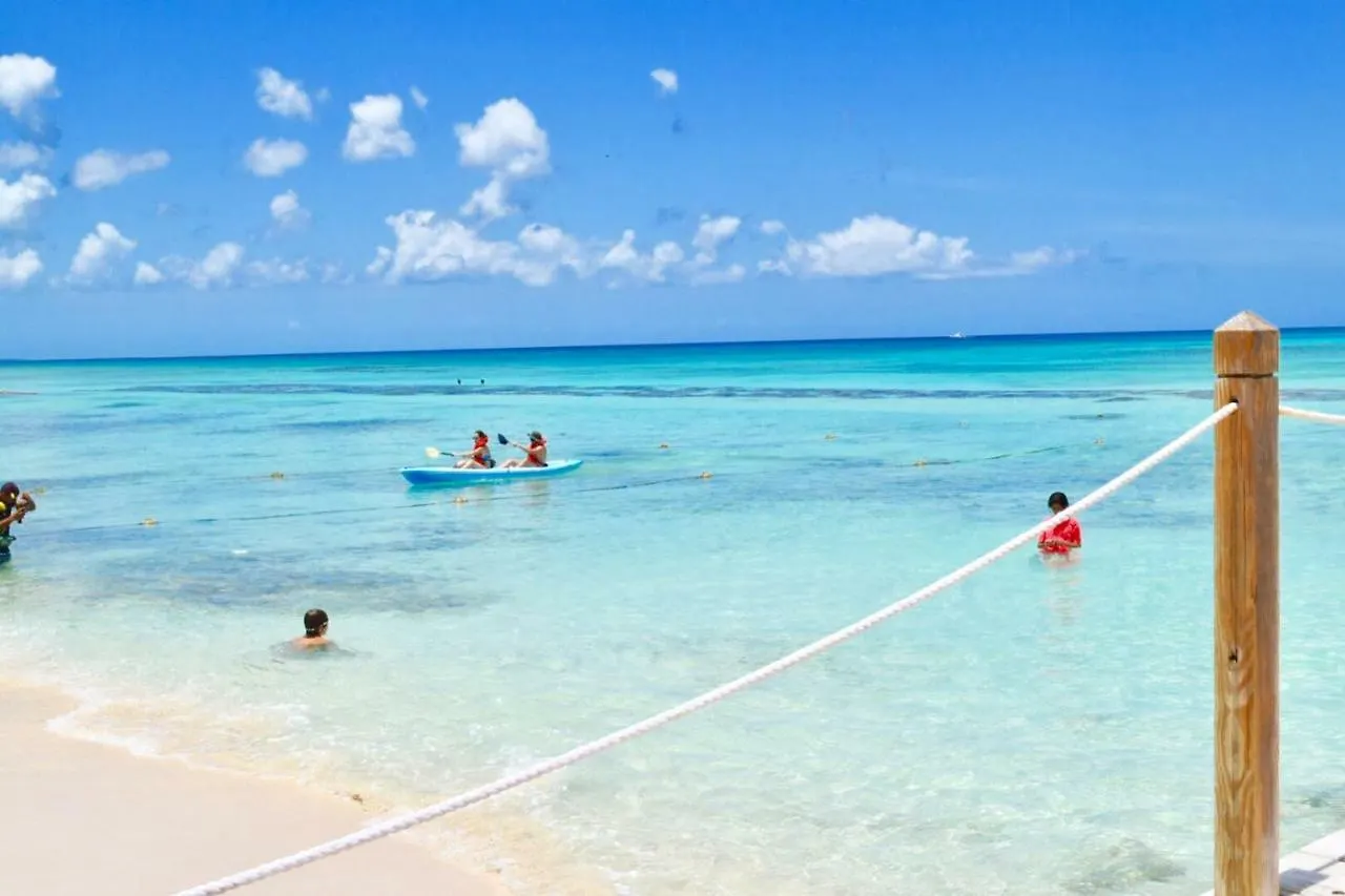 3BR Ocean Front @CadaquesCaribe Bayahibe Apartamento