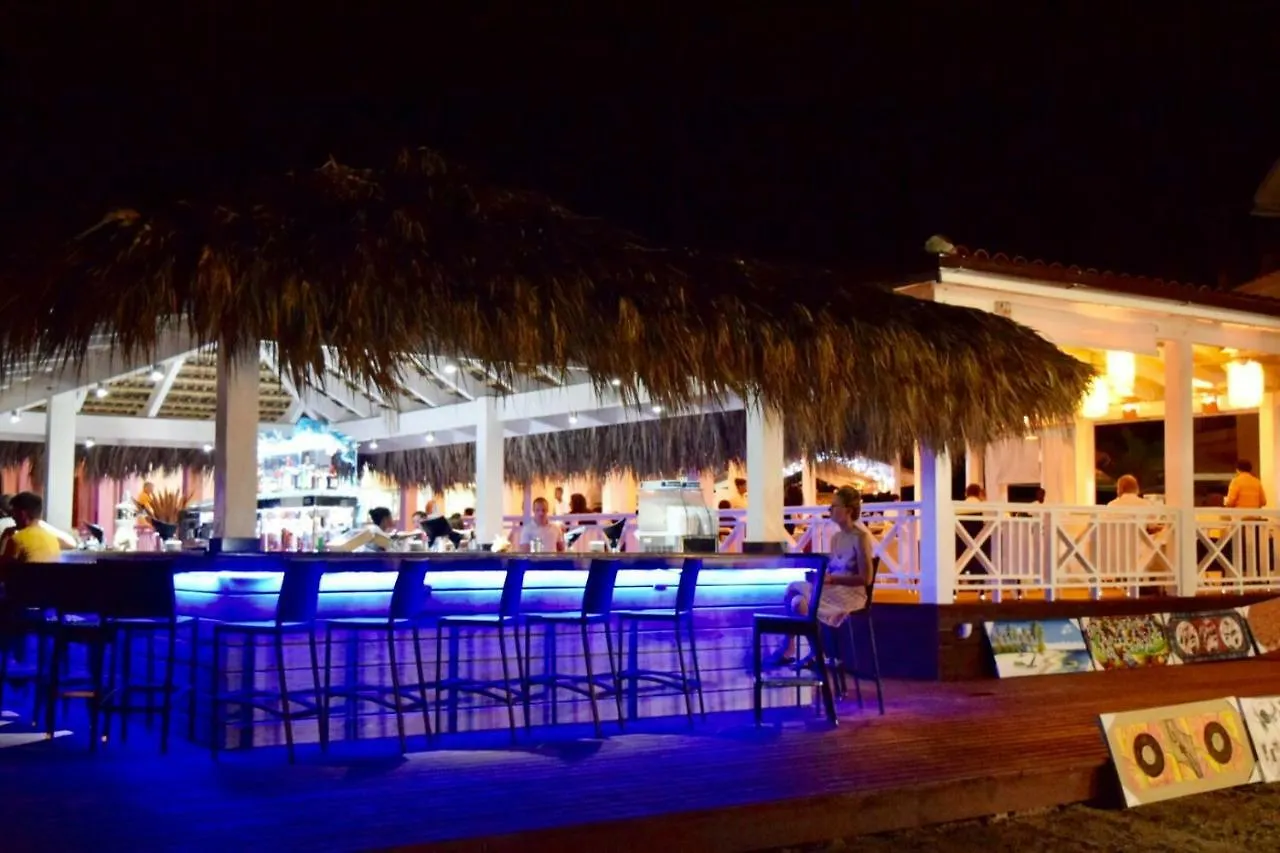 3BR Ocean Front @CadaquesCaribe Bayahibe Apartamento