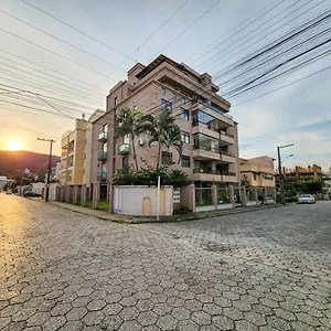 Apto El Shadday 202 Cento E Cinqüenta Metros Do Mar Apartamento Bombinhas